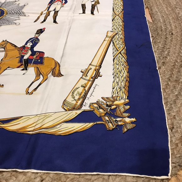 Iconic print royal blue French silk square scarf Signed A.M Raymonenq - Picture 5 of 9